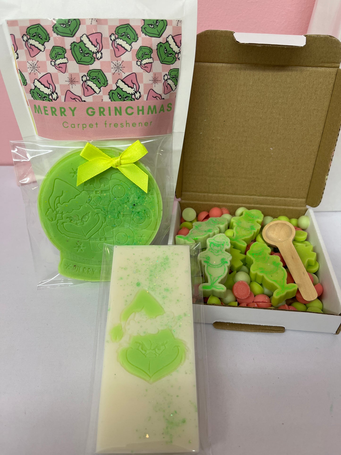 Grinch wax gift set