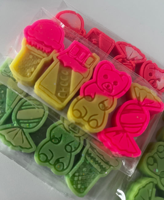 Nostalgic shape packs
