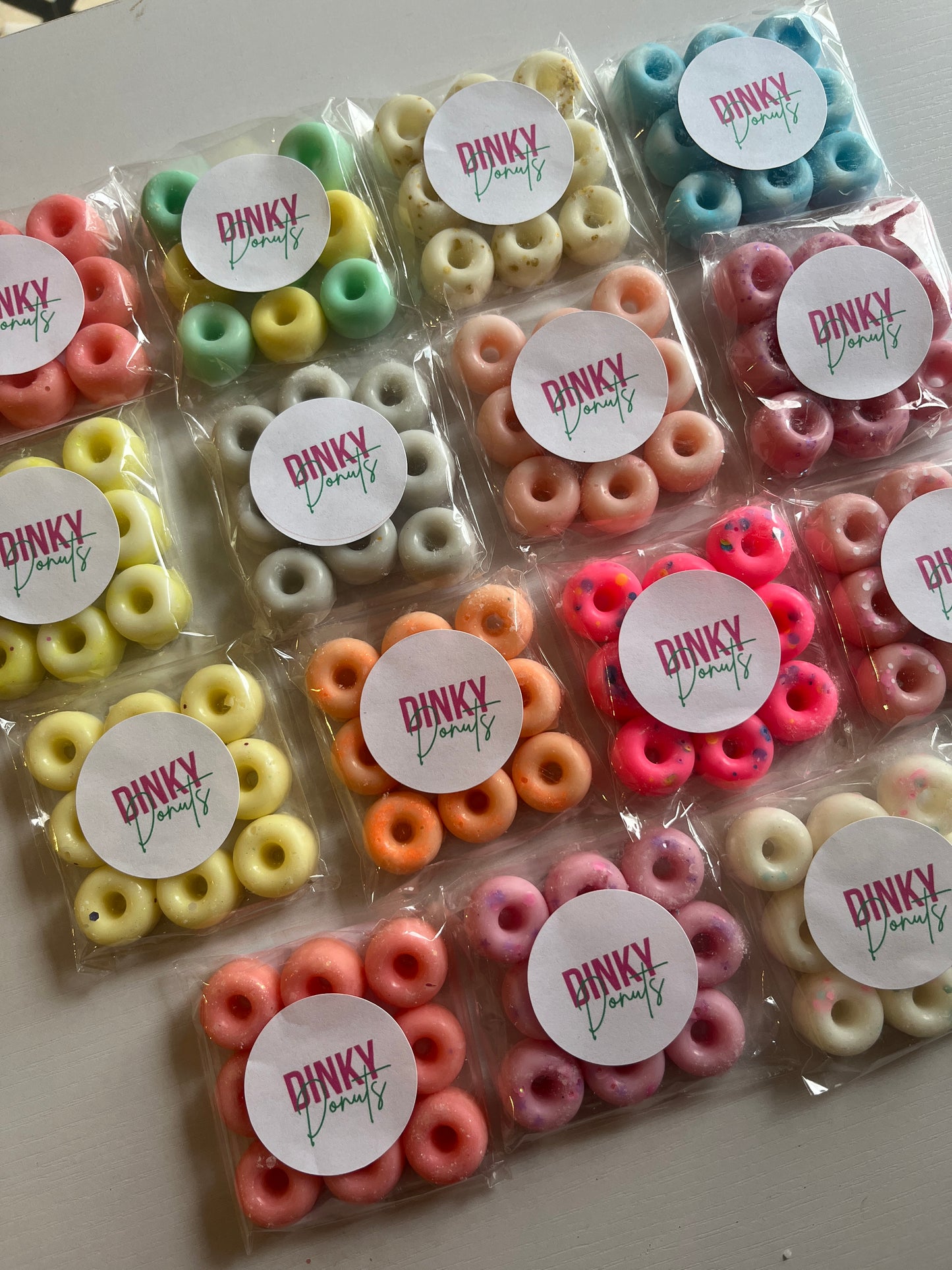 15 mystery scent dinky donut wax melts