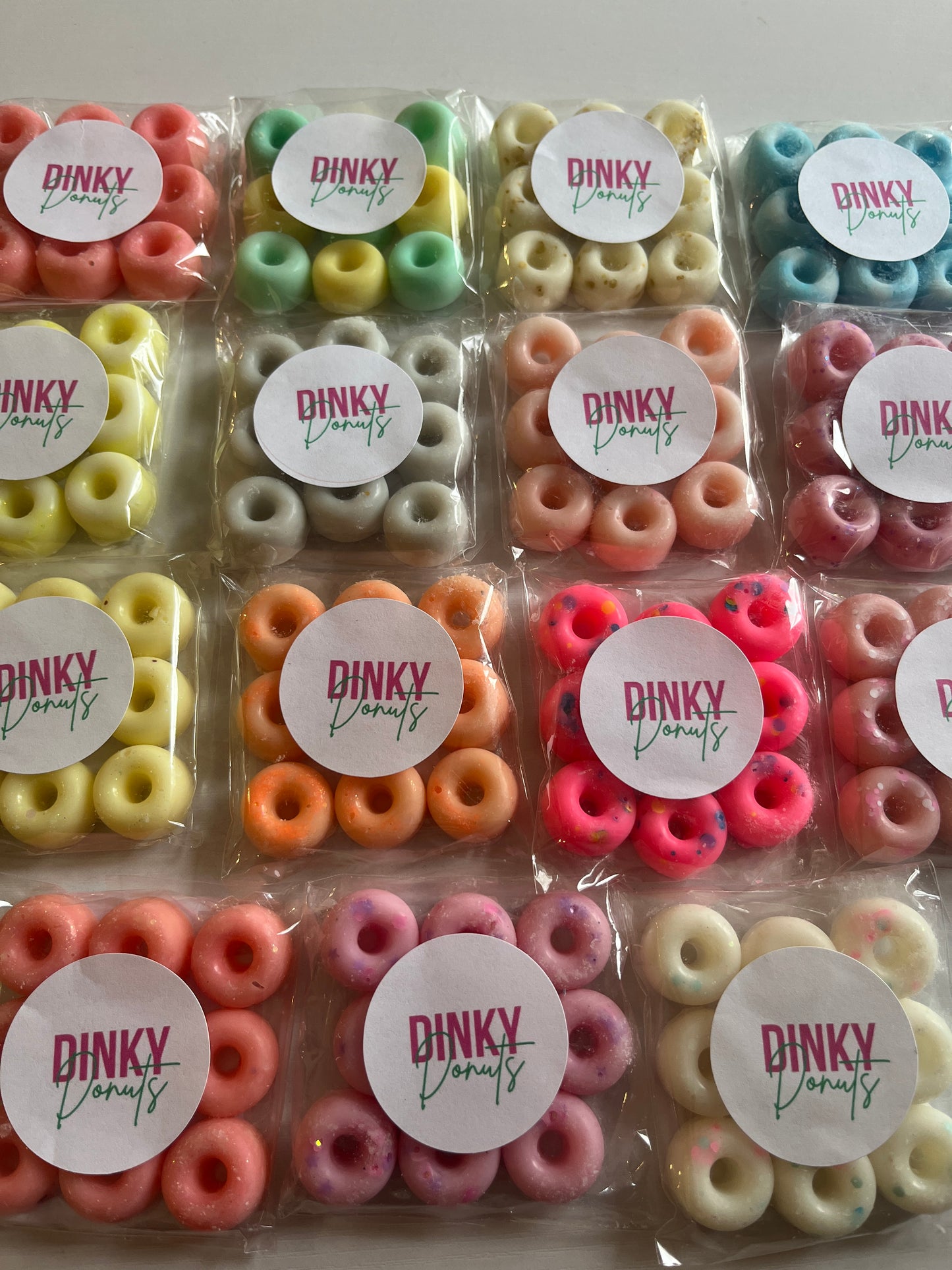 15 mystery scent dinky donut wax melts